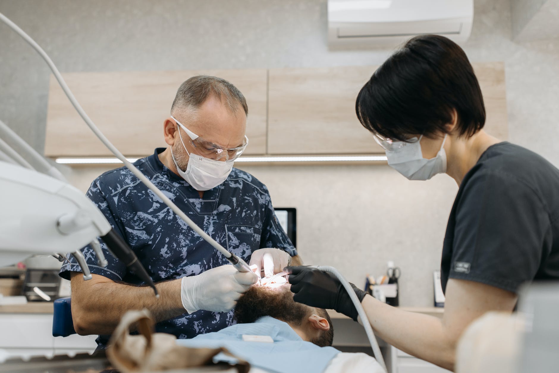 How to Handle Pain or Discomfort After Getting Braces Installed?